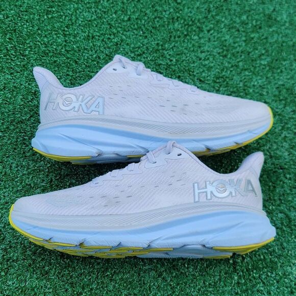 Hoka One One Clifton 9 - Women's running shoes - Size 7.5B - Picture 1 of 11